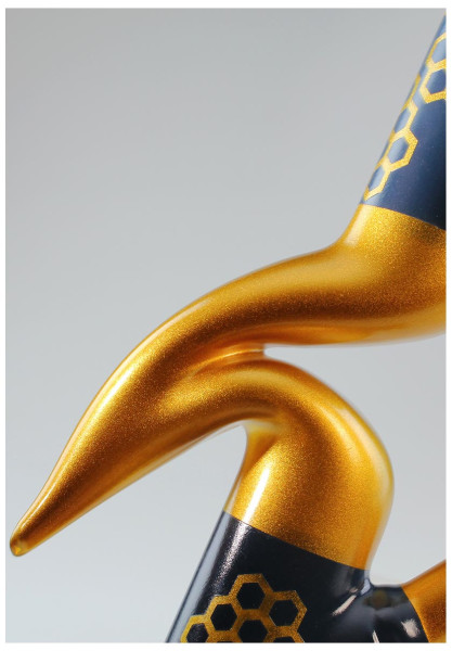 Black Leaf Gold Bong