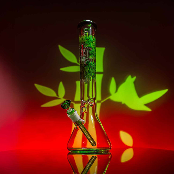 Handblätter verziehen den Bonghals mit Black Leaf logo in Silber