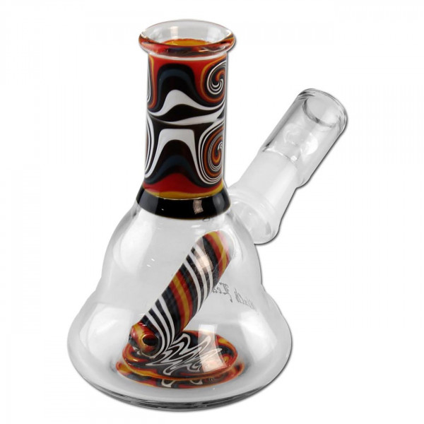 Wunderschöne Bong mit viel Farbe verarbeitet im Glas